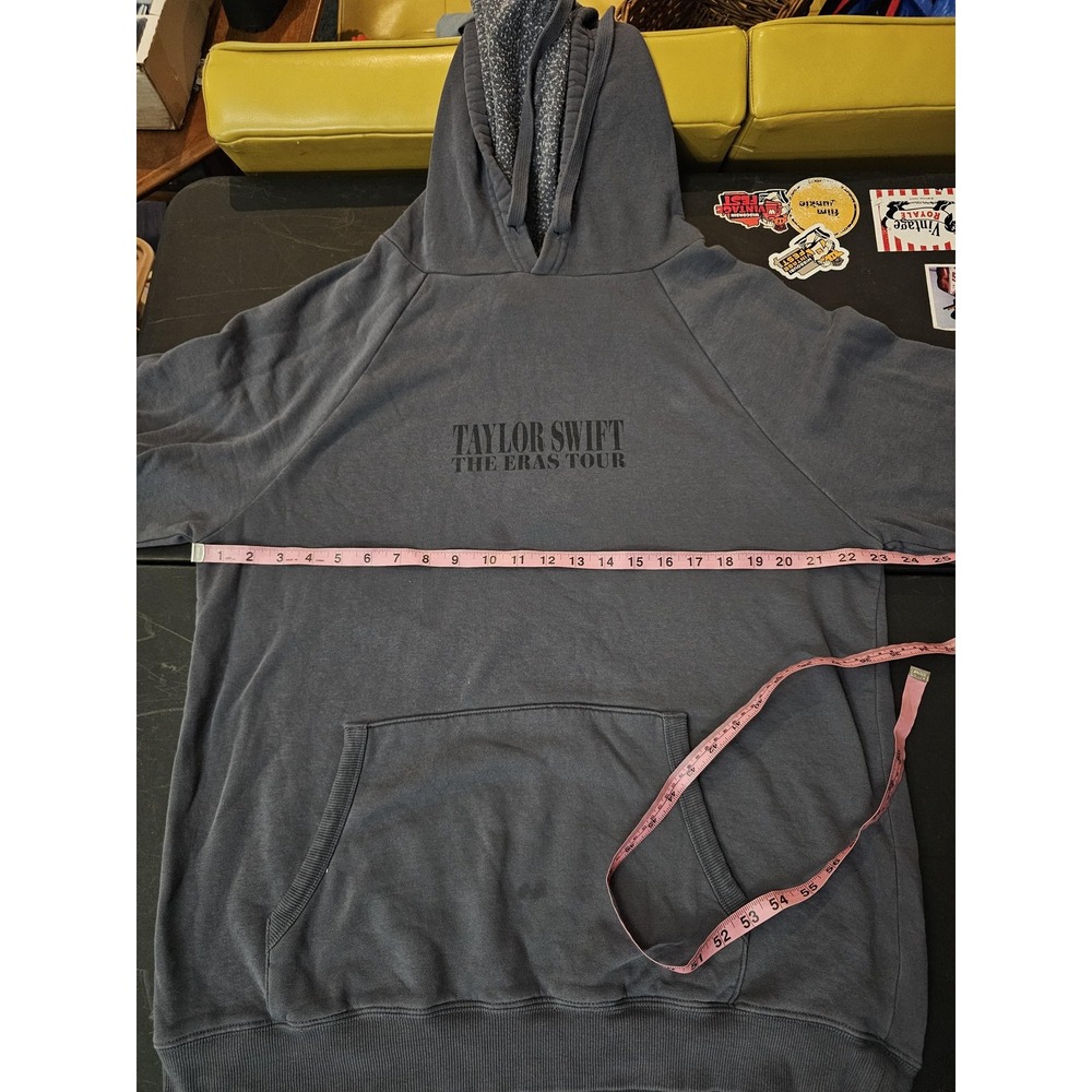 Taylor Swift Hoodie Mens Medium Gray The Eras Tour 2023 2024 Concert Pullover - Picture 5 of 10